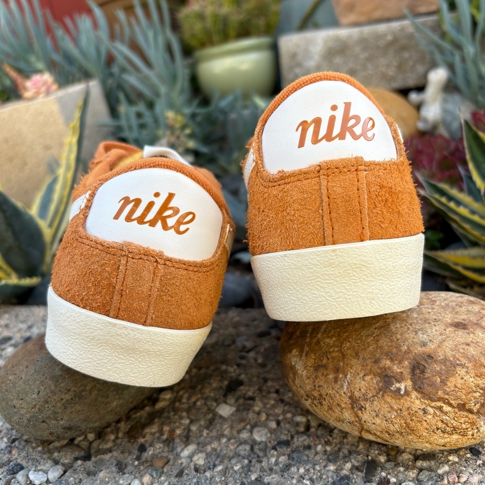 Nike Blazer Low Suede Sneakers - Picture 3 of 15